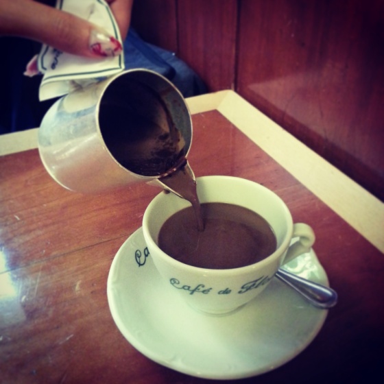 花生咖啡的熱巧克力